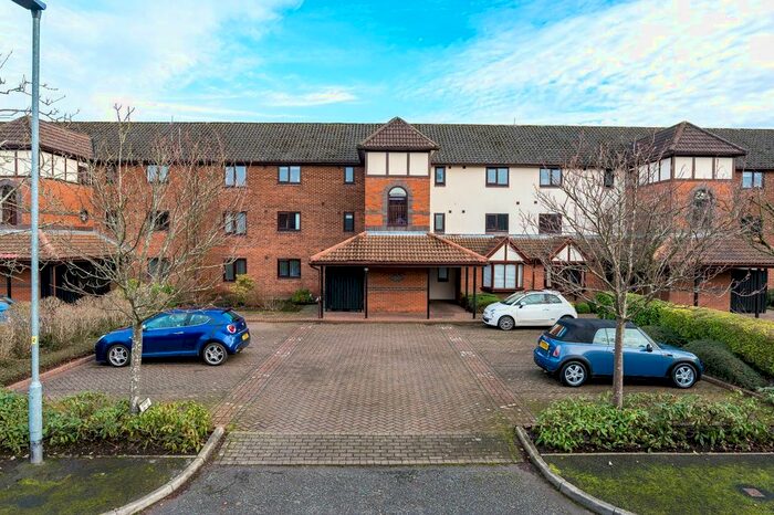 2 Bedroom Flat To Rent In Newsholme Close, Culcheth, Warrington, Cheshire, WA3