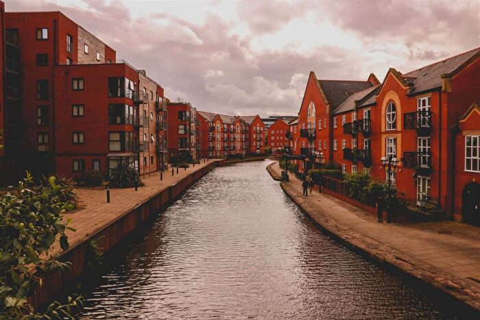 2 Bedroom House To Rent In Quantum, Chapeltown Street, M1