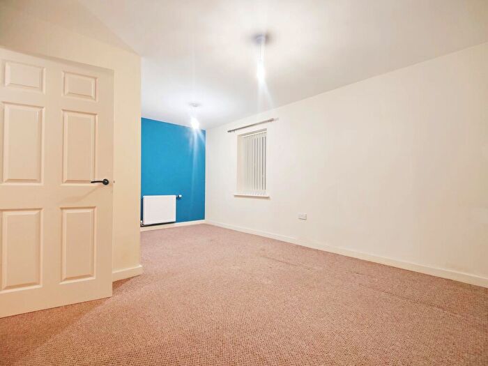 2 Bedroom Apartment To Rent In Burton Wood Drive, Birmingham, B20
