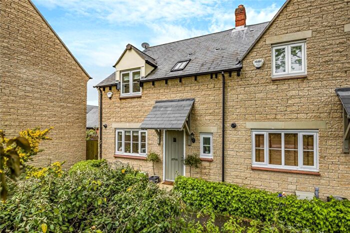 3 Bedroom End Of Terrace House To Rent In Fitillary Mews, Ducklington, OX29