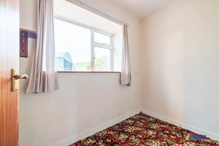 4 Bedroom House And Lands For Sale In Loughshore Road, Enniskillen, BT74