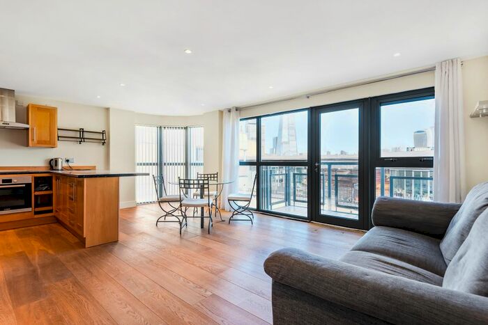 2 Bedroom Flat To Rent In Bell Yard Mews, London, SE1