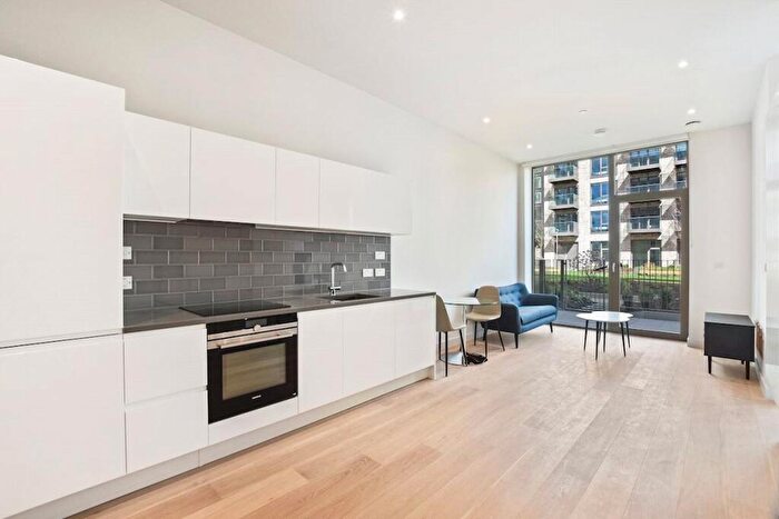 Apartment To Rent In Clipper Street, London, E16