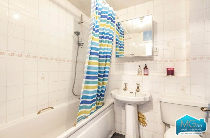 1 Bedroom Apartment To Rent In Hannay Lane, Crouch End, London, N8