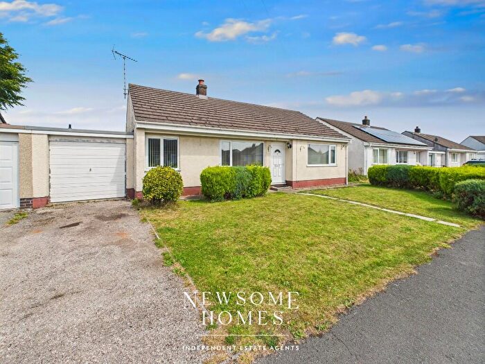 2 Bedroom Detached Bungalow For Sale In St. Michaels Drive, Caerwys, CH7