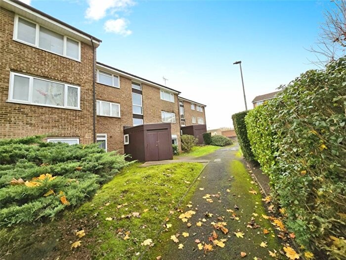 1 Bedroom Flat For Sale In Coleridge Way, Orpington, BR6