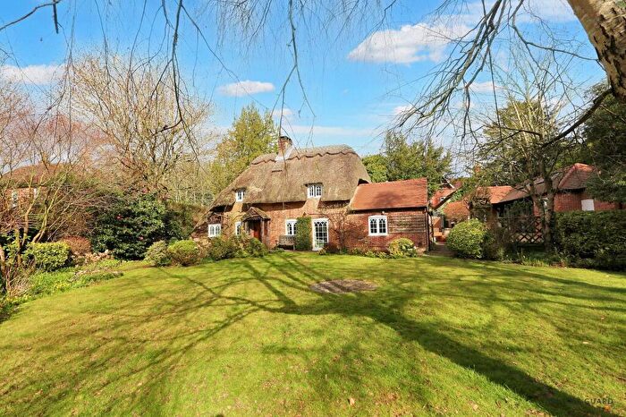 4 Bedroom Cottage For Sale In Church Lane, Curdridge, SO32