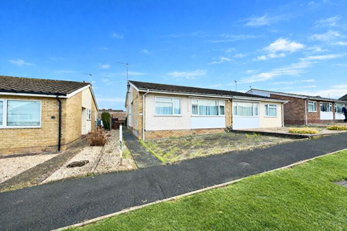 2 Bedroom Semi-Detached Bungalow For Sale In Elm Green, Hailsham, BN27