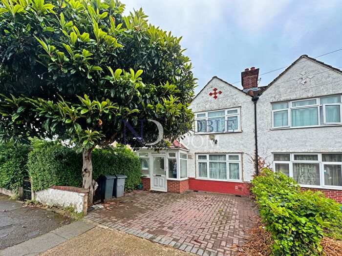 3 Bedroom Terraced House For Sale In Burnham Gardens, Hounslow, TW4