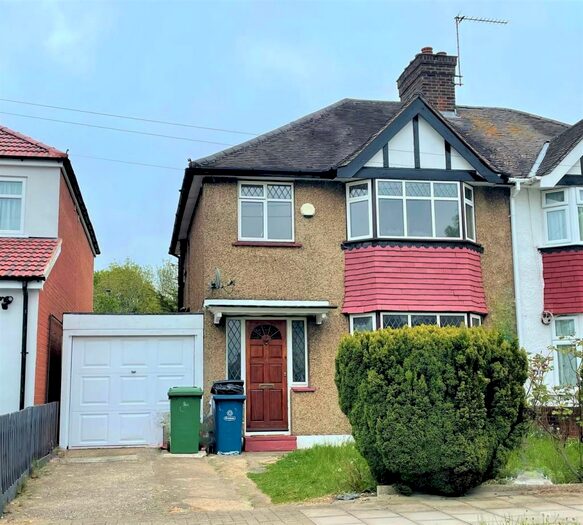 3 Bedroom Semi-Detached House To Rent In Twyford Road, Harrow, HA2