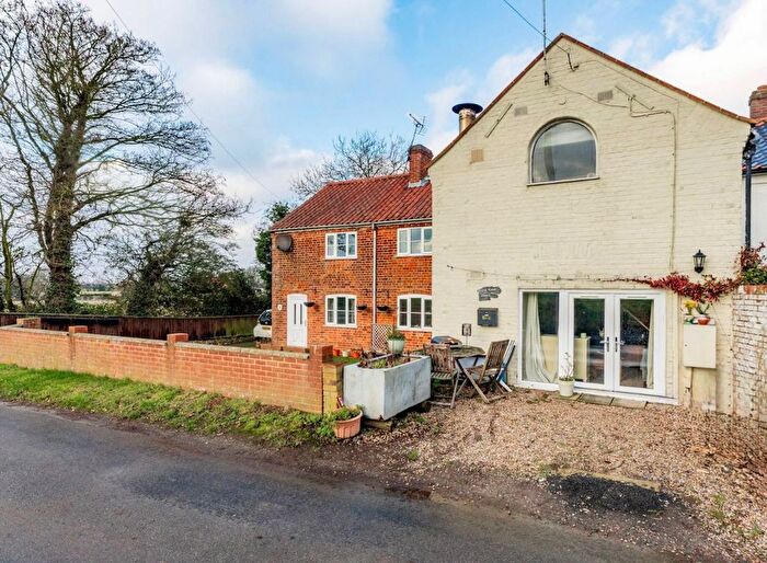 3 Bedroom Terraced House For Sale In Skeyton Corner, Skeyton, NR10