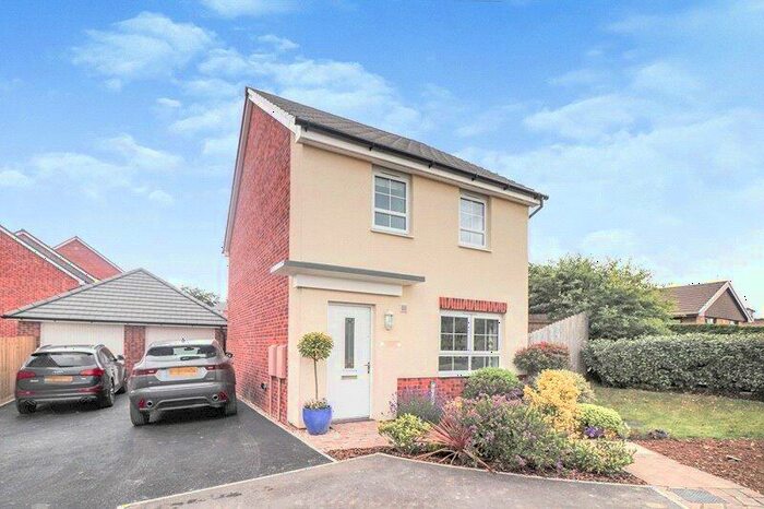 3 Bedroom Link Detached House To Rent In Launceston, Cornwall, PL15