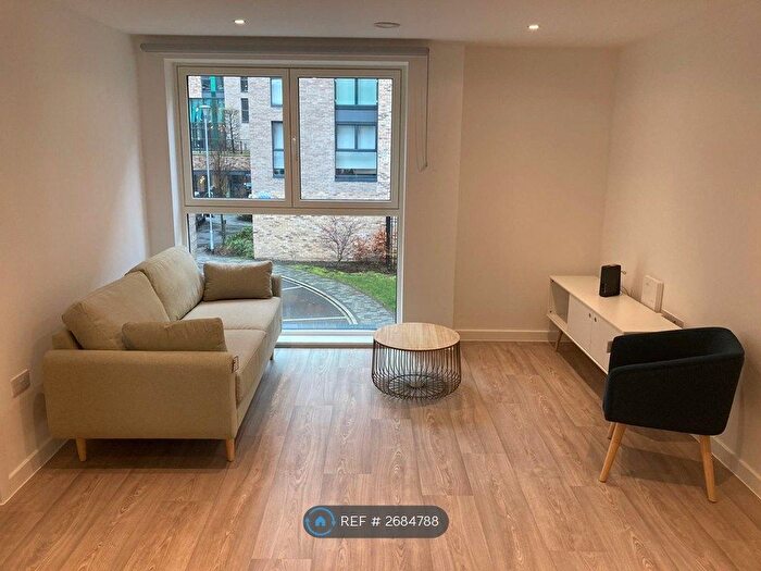 2 Bedroom Flat To Rent In The Boathouse, Salford, M50