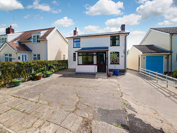 3 Bedroom Detached House For Sale In High Road, Witnesham, IP6