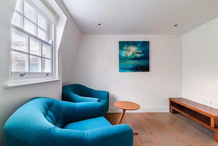 1 Bedroom Flat To Rent In Hanover Place, Covent Garden, WC2E
