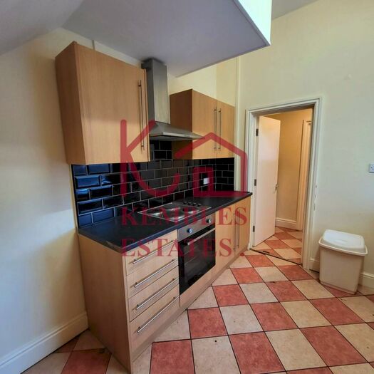 1 Bedroom Apartment To Rent In Flat, Windsor Road, DN2