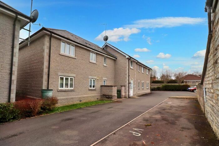 2 Bedroom Flat To Rent In Somerton Court Strode Road, Street, Somerset, BA16