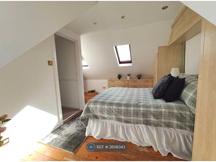 5 Bedroom Detached House To Rent In Denny Close, London, E6