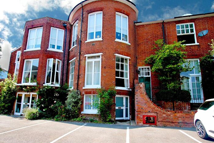 Apartment To Rent In St. Peter Street, Winchester, SO23