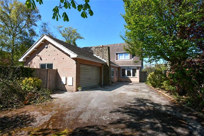 4 Bedroom Bungalow For Sale In Foxfield Road, Meols, Wirral, CH47