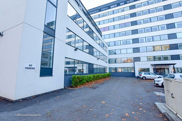 2 Bedroom Apartment For Sale In - Ashton Lane Sale, M33