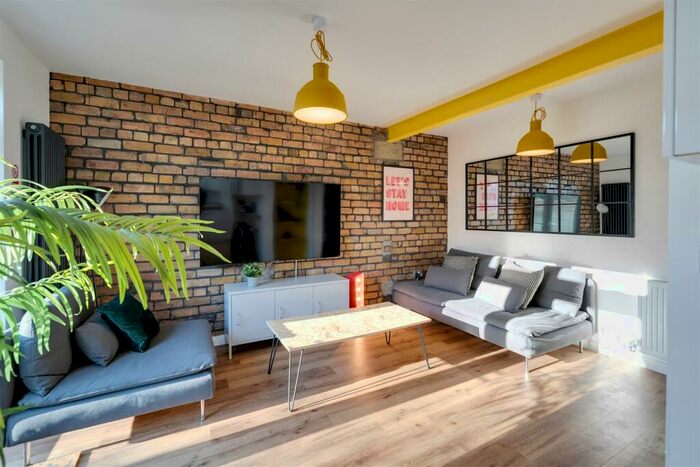 7 Bedroom House To Rent In Warren Road, Filton, Bristol, BS34