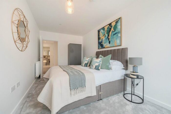 1 Bedroom Flat To Rent In Bed Nd Floor Stone At Capercaillie Court In Elements, Enfield, EN3