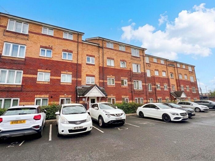 2 Bedroom Flat For Sale In Little Bolton Terrace, Salford, M5