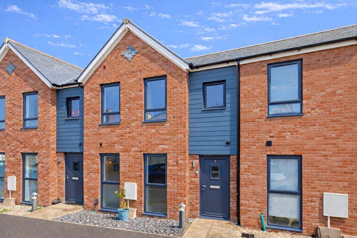 2 Bedroom Terraced House For Sale In Orca Mews, Leighton Buzzard, LU7