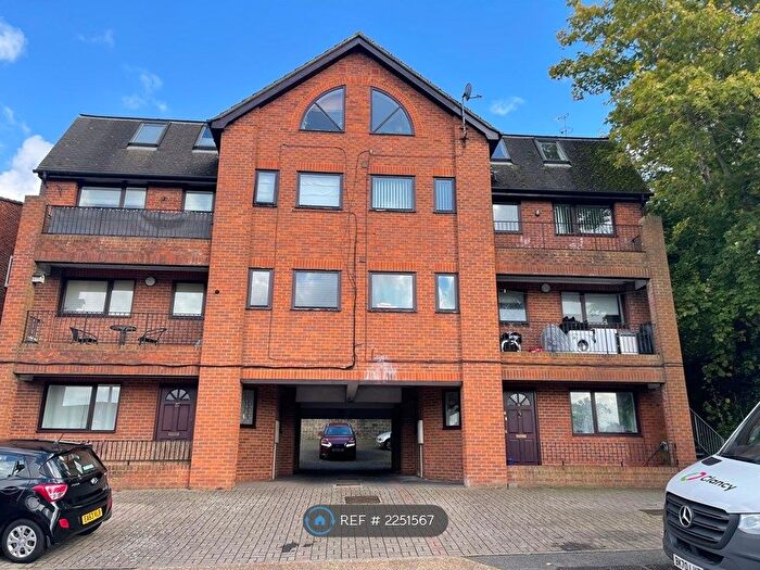 1 Bedroom Flat To Rent In Chatham, Chatham, ME5