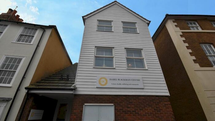 2 Bedroom Maisonette To Rent In Winding Street, Hastings, TN34