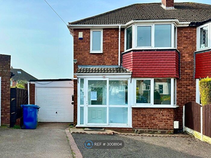 3 Bedroom Semi-Detached House To Rent In Primley Avenue, Tamworth, B77
