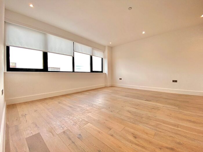 1 Bedroom Flat To Rent In Romney Place, Maidstone, ME15