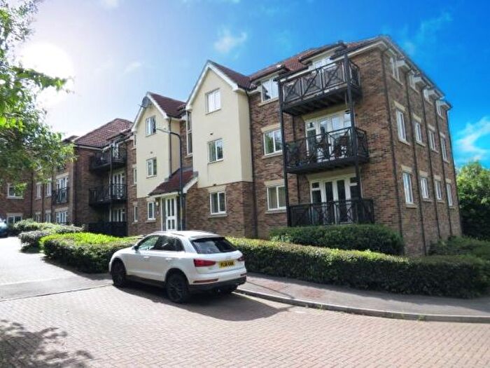 2 Bedroom Flat To Rent In Harris Place, Tovil, Maidstone, ME15
