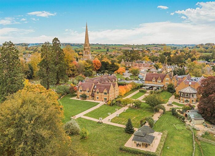 2 Bedroom Flat For Sale In Godswell Park, Church Street, Bloxham, OX15