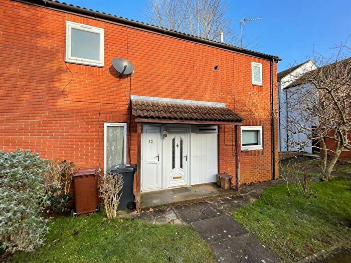 3 Bedroom Property To Rent In Dayrell Square, Northampton, NN4