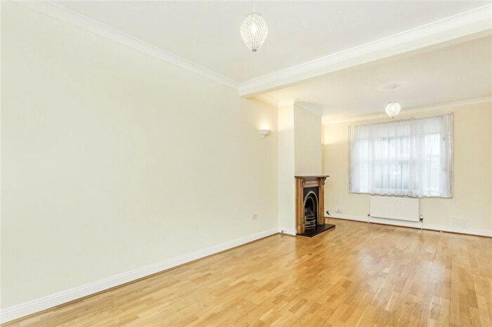 3 Bedroom Terraced House To Rent In Clements Road, South Bermondsey, SE16