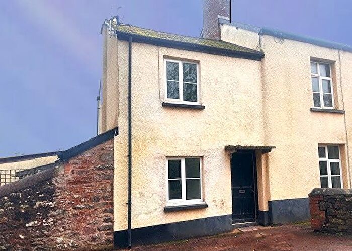2 Bedroom Cottage To Rent In Long Barn, Crediton, EX17