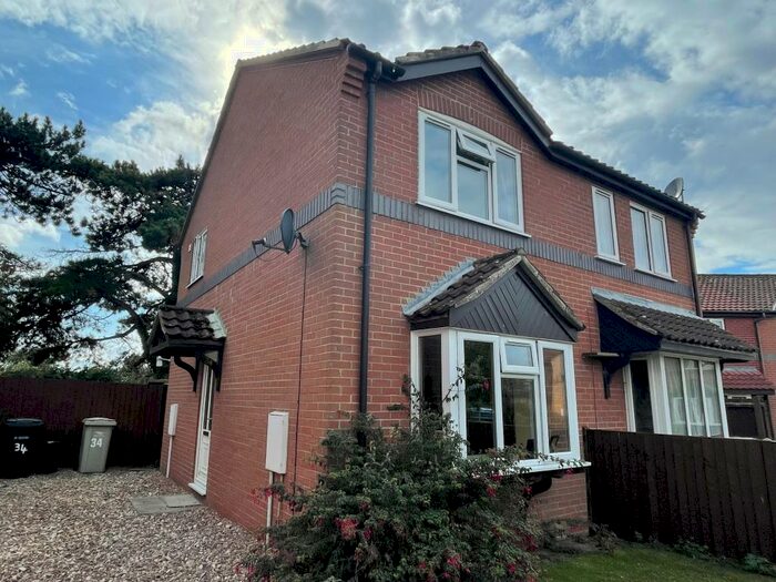 2 Bedroom Semi-Detached House To Rent In College Close, Horncastle, LN9