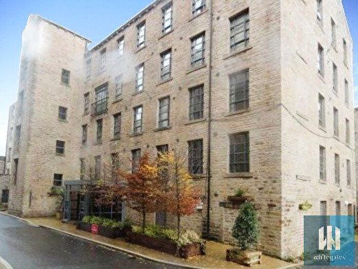 1 Bedroom Flat To Rent In Parkwood Mills, Stoney Lane, Longwood, Huddersfield, HD3