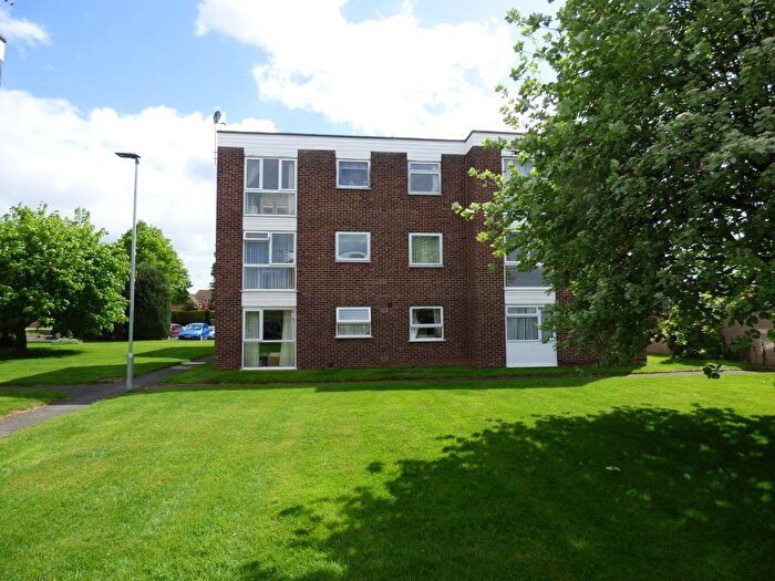 1 Bedroom Flat To Rent In Crest Court, Bobblestock, Hereford, HR4