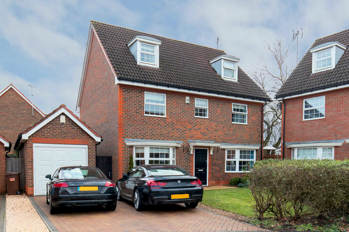 5 Bedroom Detached House To Rent In Beauchamps, Welwyn Garden City, AL7
