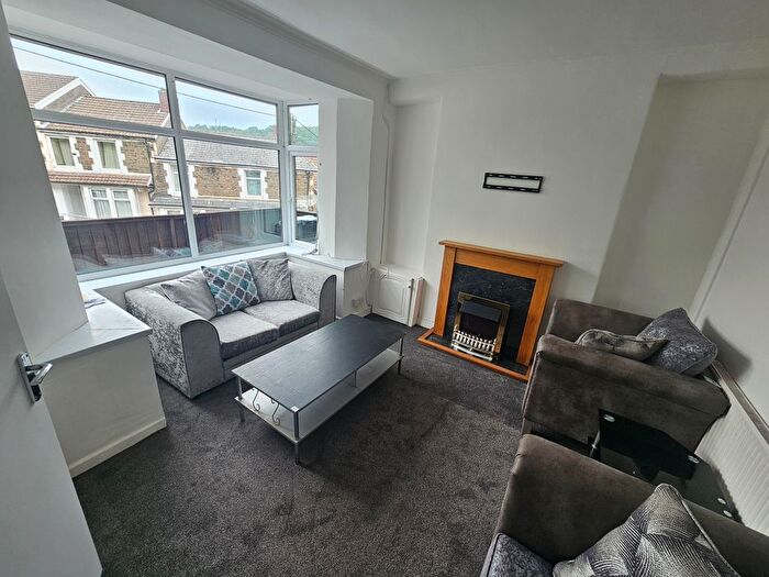 4 Bedroom Terraced House To Rent In Stow Hill, Pontypridd, CF37