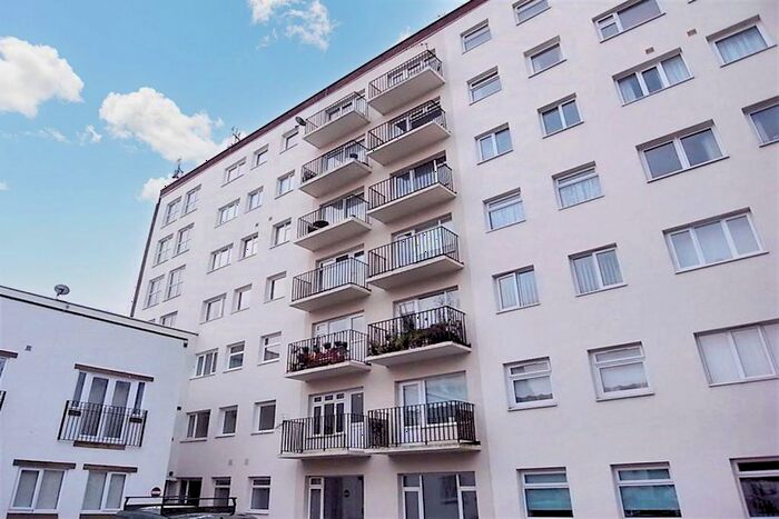 3 Bedroom Flat To Rent In Claymond Court, Norton, Stockton-On-Tees, TS20