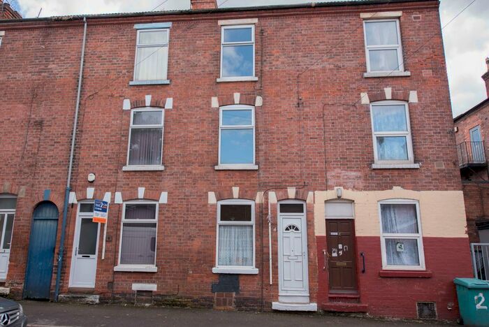 3 Bedroom Terraced House To Rent In Hawksley Road, Nottingham, NG7