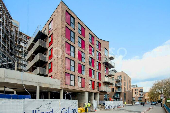 2 Bedroom Apartment To Rent In Jupiter House, St Lukes Square, London, E14