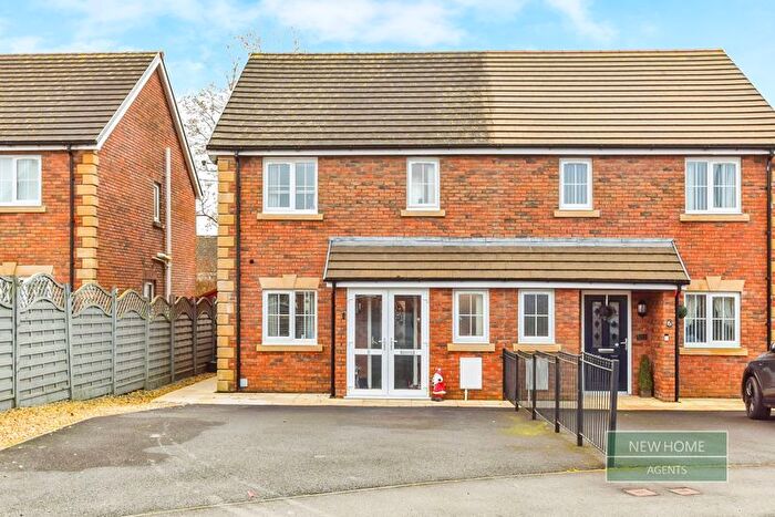 3 Bedroom Semi-Detached House For Sale In Cysgod Y Gors, Gorslas, Llanelli, Carmarthenshire, SA14