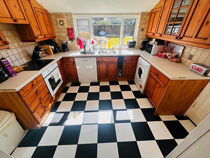 5 Bedroom House To Rent In Richmond Wood Road, Bournemouth, BH8