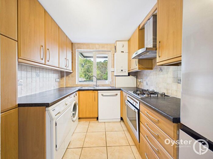 2 Bedroom Flat To Rent In Marsh Lane, Orford Court Marsh Lane, HA7