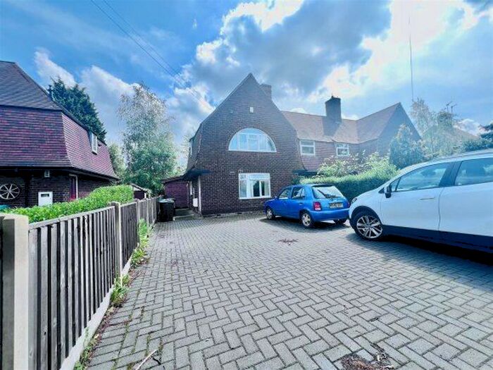 4 Bedroom Semi-Detached House To Rent In Western Boulevard, Nottingham, NG8